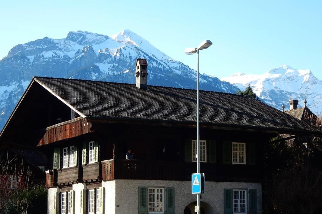 Zentral Gelegene Wohnung Mit Grossem Garten Interlaken Luaran gambar