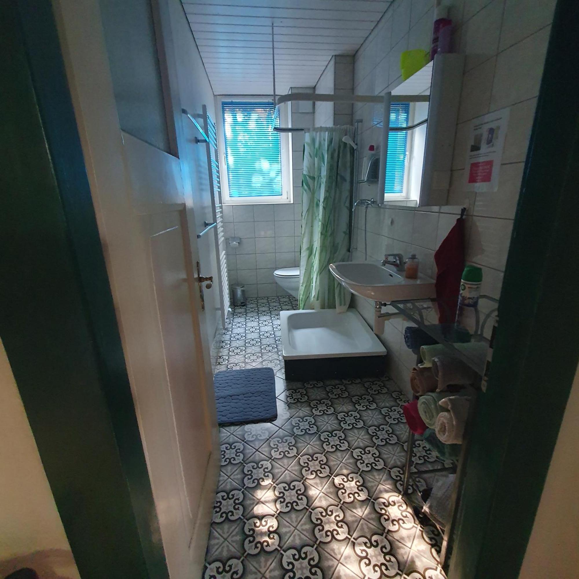 Zentral Gelegene Wohnung Mit Grossem Garten Interlaken Luaran gambar