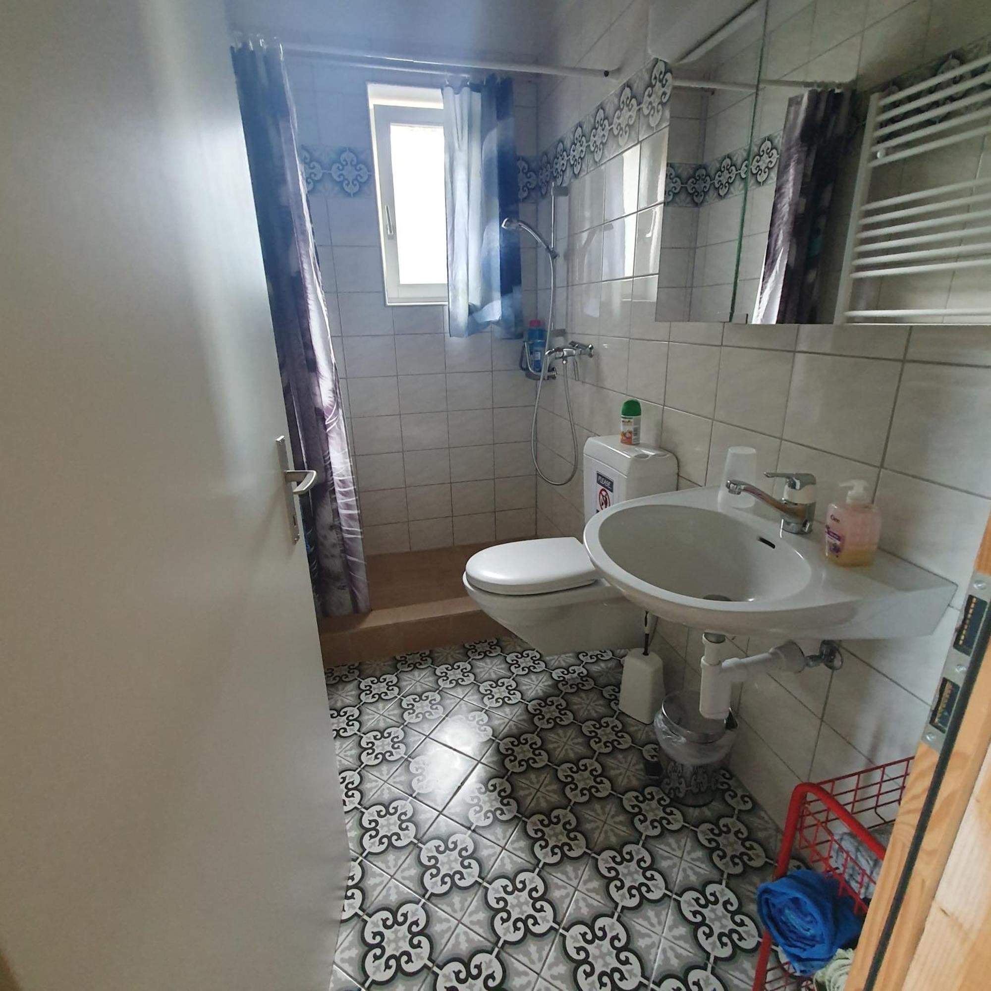 Zentral Gelegene Wohnung Mit Grossem Garten Interlaken Luaran gambar